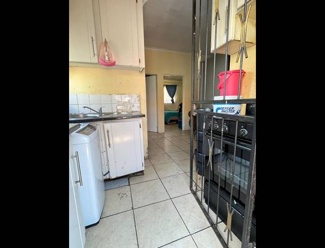 2 BEDROOM HOUSE FOR SALE IN COSMO CITY